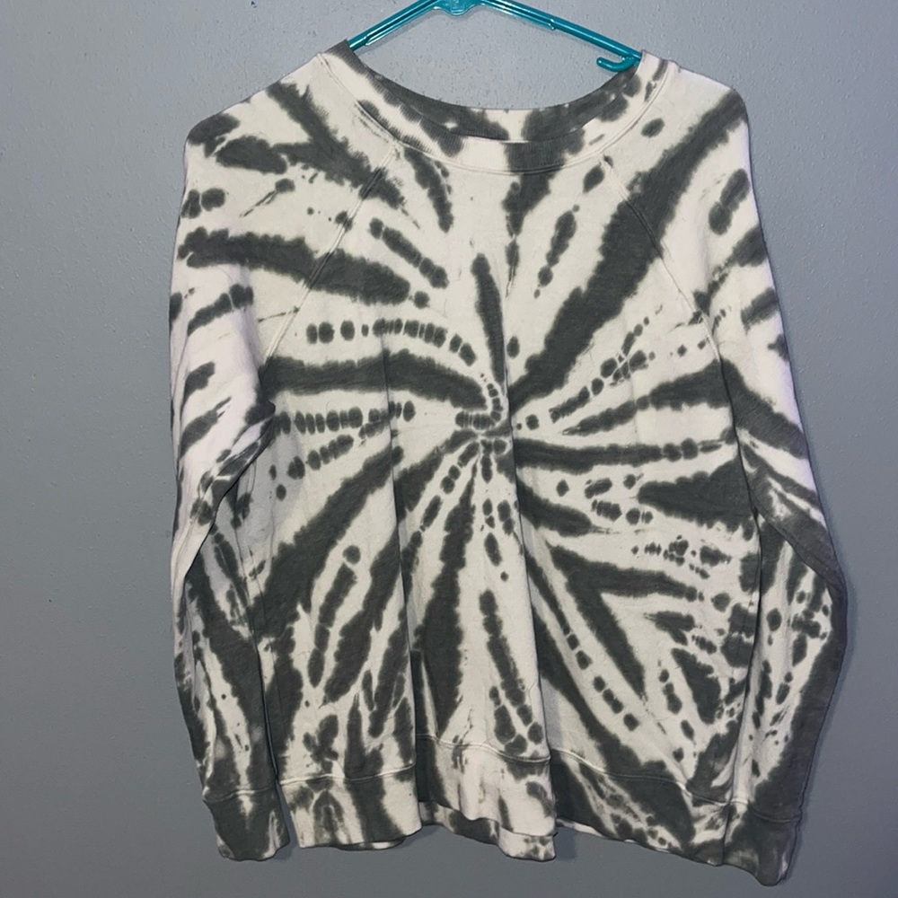 Maurice’s sage green and white tie dye crew neck